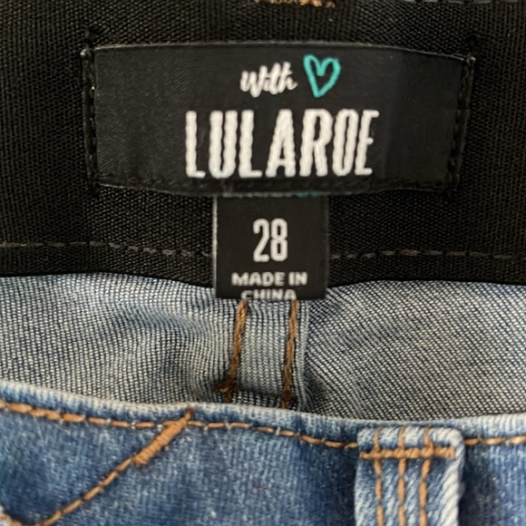 Lularoe Light Blue Distressed Ankle Cropped Jeans size 28 - Picture 2 of 8